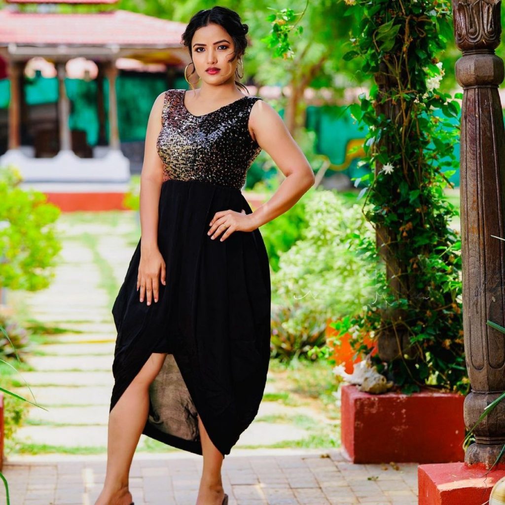 Siri Hanmanth Bigg Boss 5 Telugu votes Siri Hanmanth Bigg Boss 5 Telugu votes