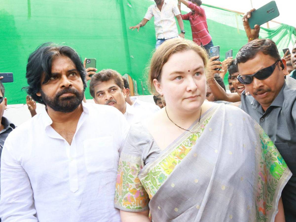 Pawan Kalyan and his wife Anna Lezhneva