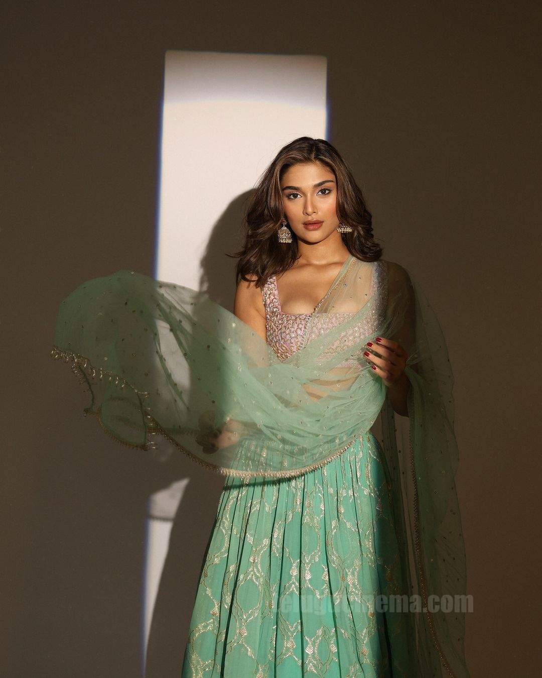 Saiee Manjrekar
