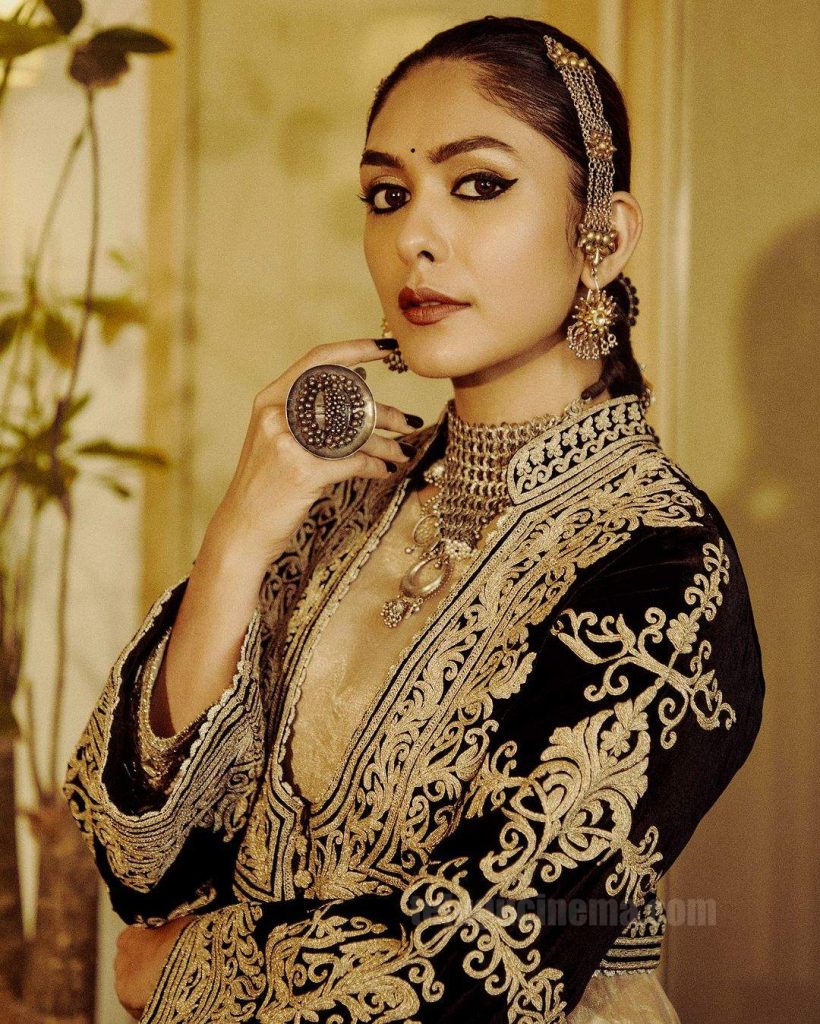 Mrunal Thakur