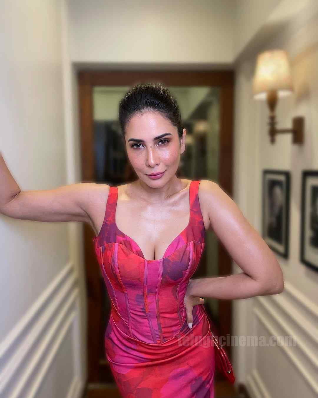 Kim Sharma