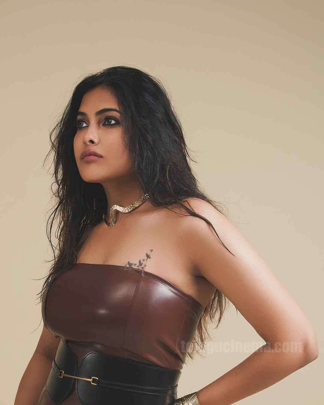 Divi Vadthya